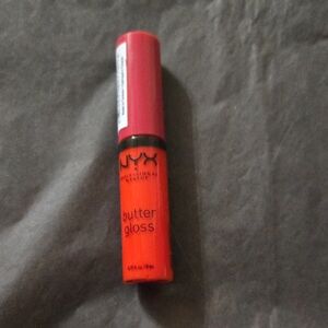 NYX Butter Gloss - Bold Red